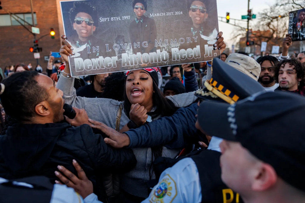 Chicago Community Mobilizes in Solidarity with Dexter Reed